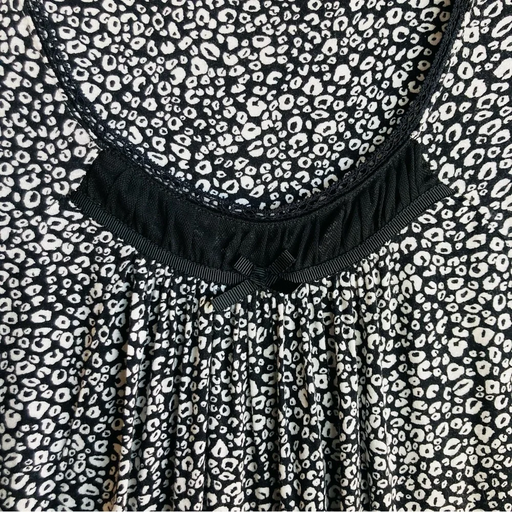 Kensie Women's abstract animal print quarter length sleeve top blouse, Sz L - Picture 6 of 16